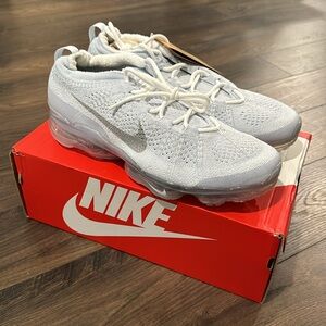 Nike Air vapormax 2023 FlyKnit - Pure Platinum/white - men’s 11.5